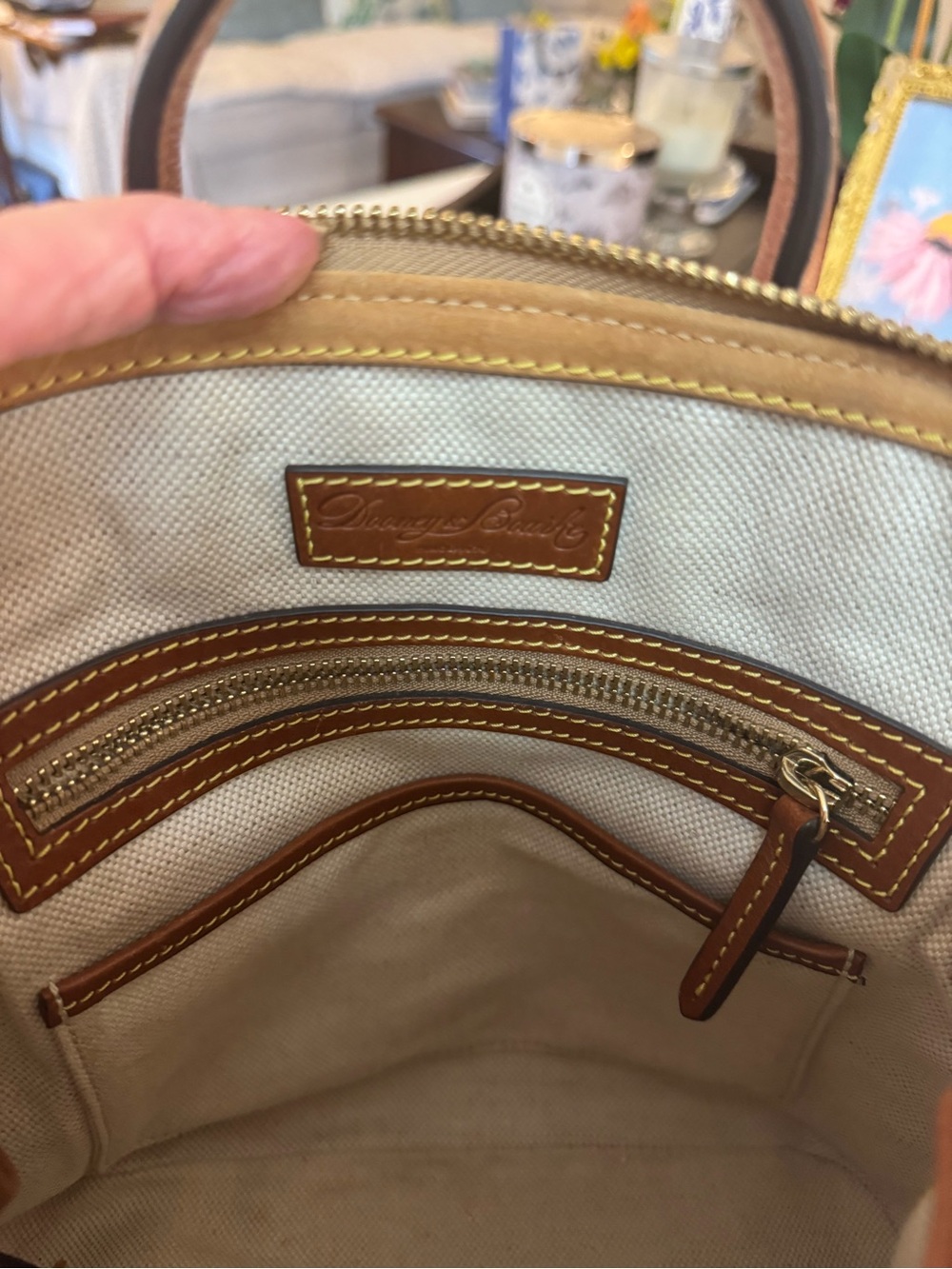 🤎 DOONEY & BOURKE SIGNATURE LEATHER BACKPACK! - Picture 11 of 13